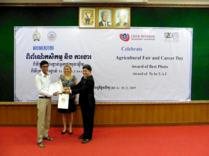 ČRA podporuje spolupráci univerzit a zaměstnavatelů v Kambodži